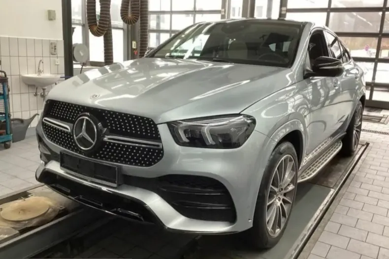Mercedes-Benz GLE 400 (Clasa GLE) din 2024 cu 58.950 km - oferta MER206834 - foto 2
