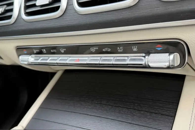 Mercedes-Benz GLS 450 (Clasa GLS) din 2023 cu 22.300 km - oferta MER206835 - foto 36