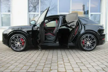 Porsche Cayenne din 2025 - oferta POR206847