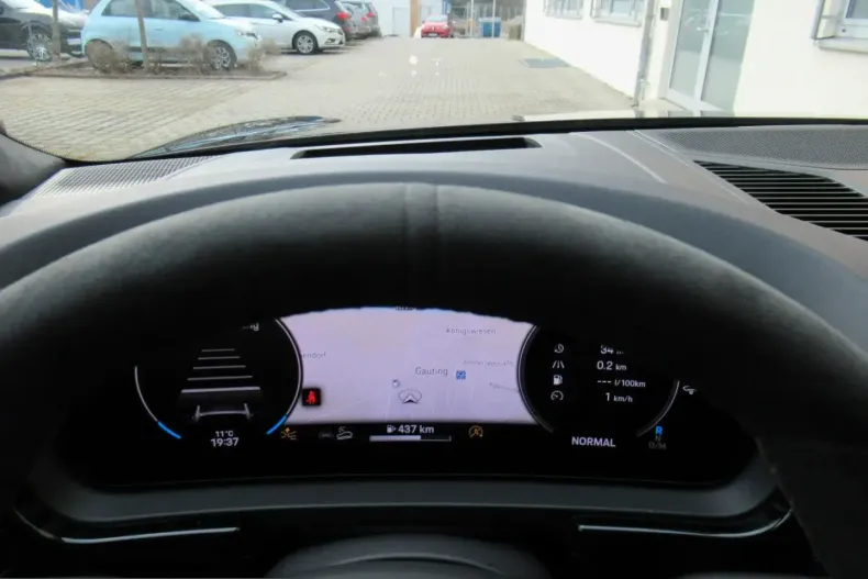 Porsche Cayenne din 2025 cu 8.000 km - oferta POR206847 - foto 6