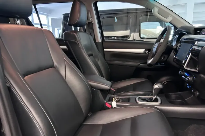 Toyota Hilux din 2023 cu 71.291 km - oferta TOY206850 - foto 6