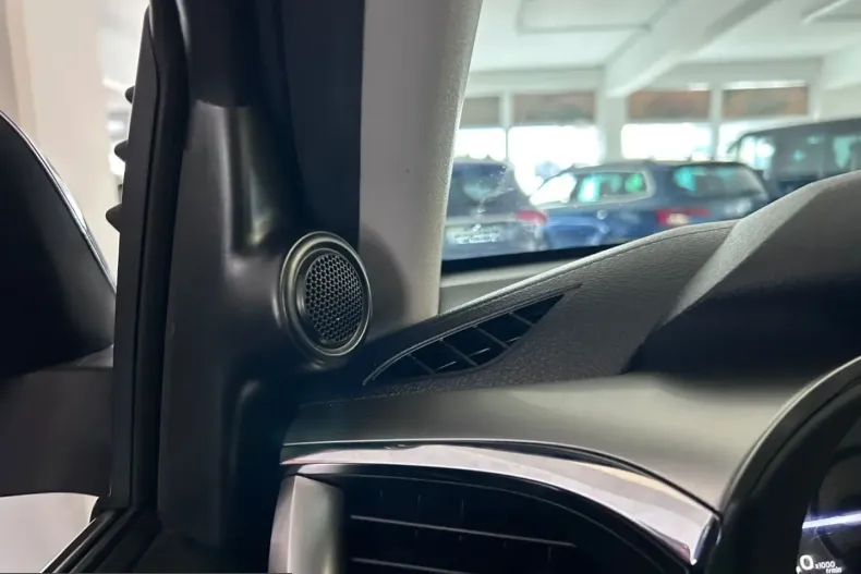 Toyota Hilux din 2023 cu 71.291 km - oferta TOY206850 - foto 15