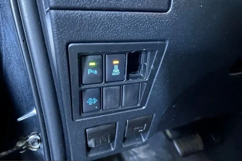 Toyota Hilux din 2023 cu 71.291 km - oferta TOY206850 - foto 17