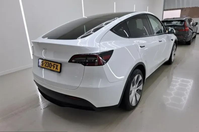 Tesla Model Y din 2022 cu 69.196 km - oferta TES206853 - foto 2
