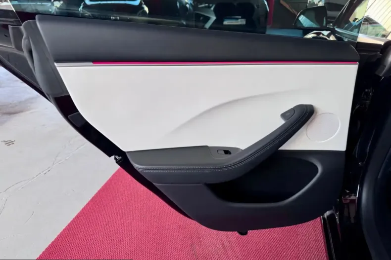 Tesla Model 3 din 2024 cu 36.800 km - oferta TES206857 - foto 23