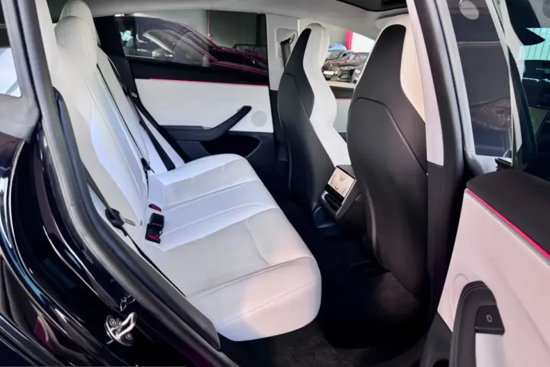 Tesla Model 3 din 2024 cu 36.800 km - oferta TES206857 - foto 24