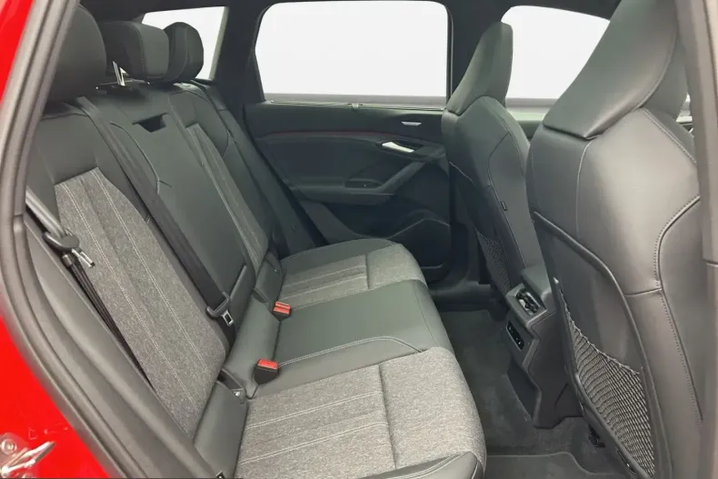 Audi Q6 e-tron din 2025 cu 13.000 km - oferta AUD206860 - foto 15