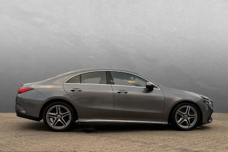 Mercedes-Benz CLA 200 (Clasa CLA) din 2024 cu 14.244 km - oferta MER206869 - foto 6