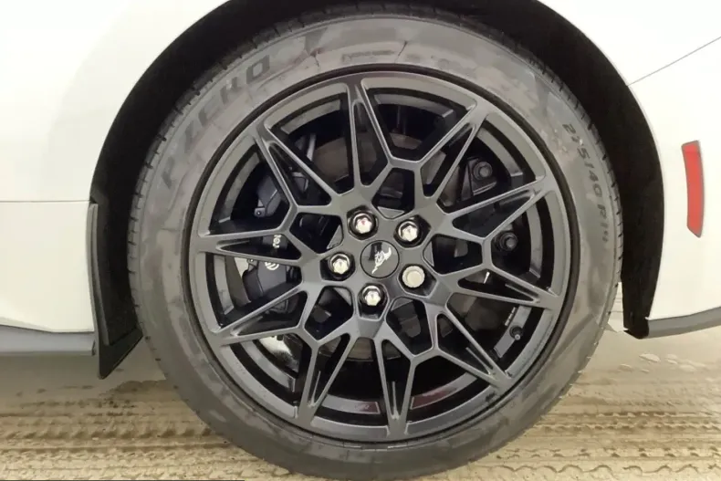 Ford Mustang din 2024 cu 15.500 km - oferta FOR206870 - foto 6