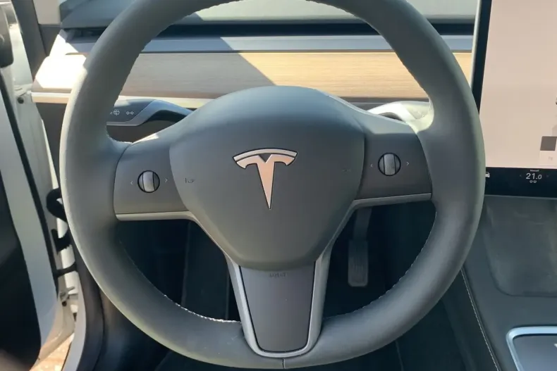 Tesla Model Y din 2022 cu 76.027 km - oferta TES206872 - foto 10