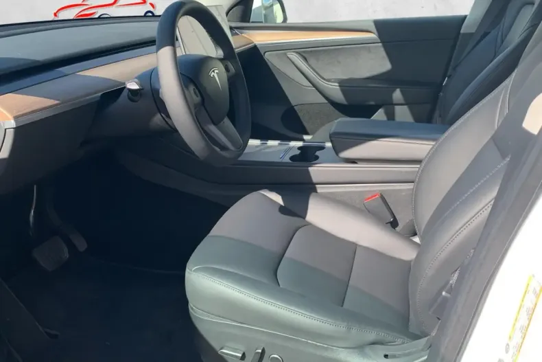 Tesla Model Y din 2022 cu 76.027 km - oferta TES206872 - foto 12