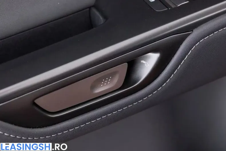 Lexus RZ din 2024 cu 9.214 km - oferta LEX206873 - foto 21