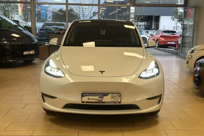 Tesla Model Y din 2022 cu 72.450 km - oferta TES206875 - foto 2