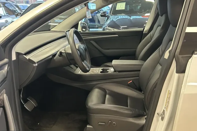 Tesla Model Y din 2022 cu 72.450 km - oferta TES206875 - foto 9