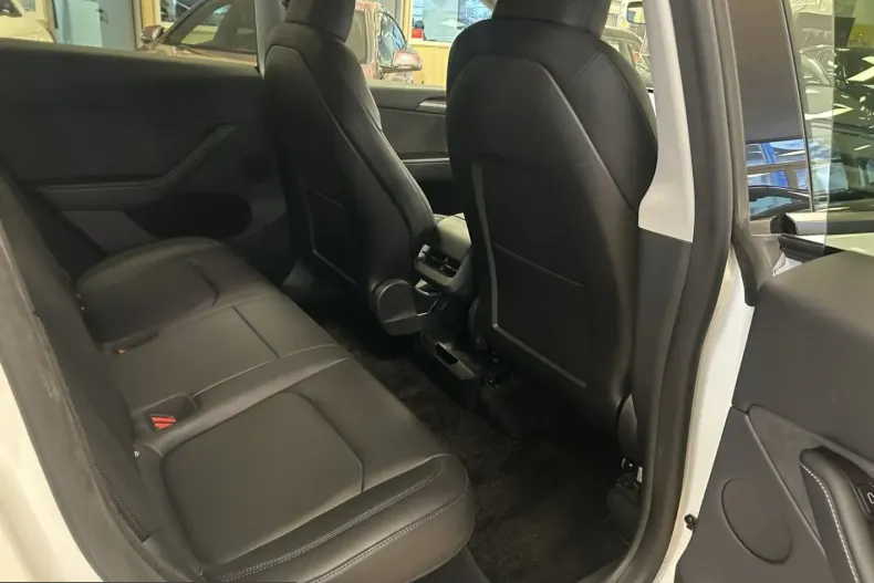 Tesla Model Y din 2022 cu 72.450 km - oferta TES206875 - foto 19