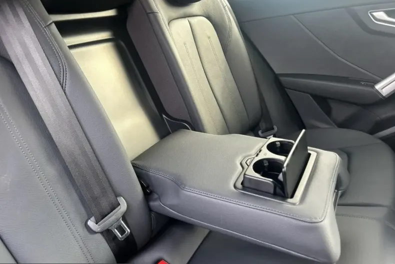 Audi Q2 din 2025 cu 6.200 km - oferta AUD206877 - foto 19