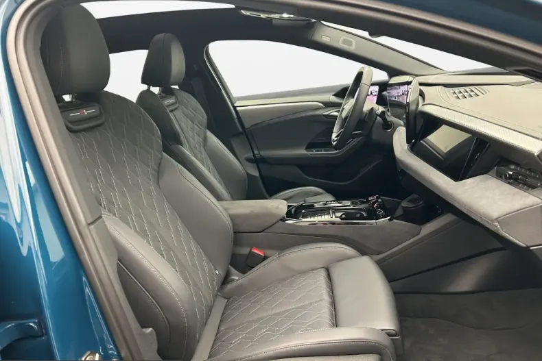 Audi A6 e-tron din 2025 cu 8.200 km - oferta AUD206878 - foto 4