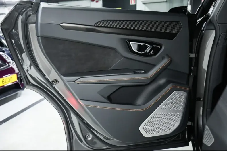 Lamborghini Urus din 2024 cu 6.480 km - oferta LAM206879 - foto 17