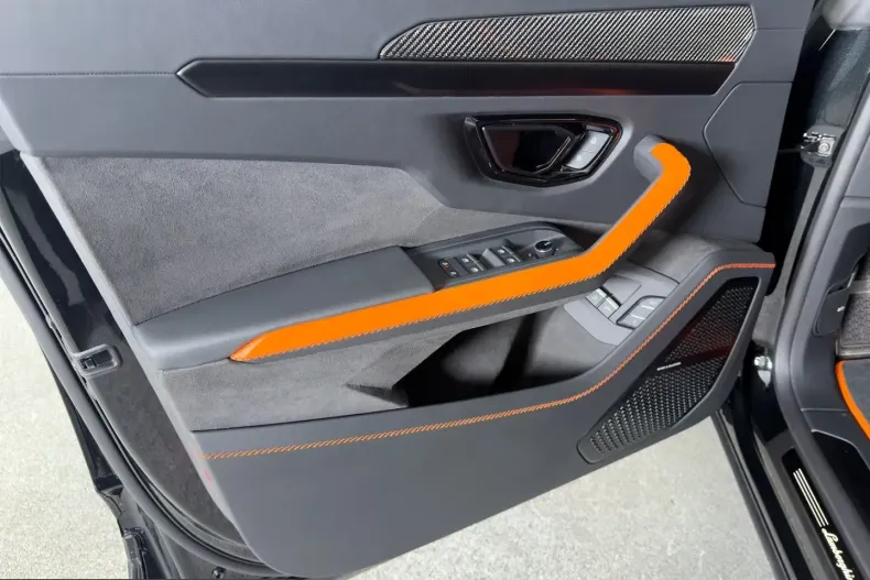 Lamborghini Urus din 2025 cu 5.510 km - oferta LAM206880 - foto 25