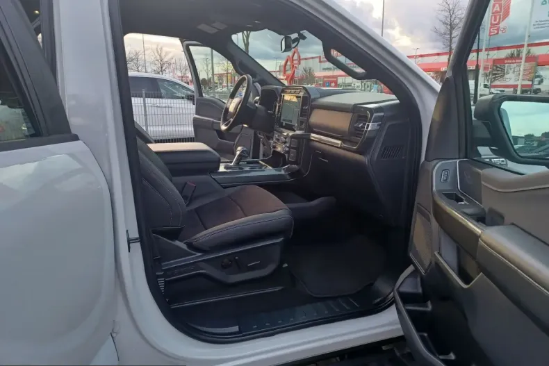 Ford F 150 din 2024 cu 22.661 km - oferta FOR206882 - foto 11