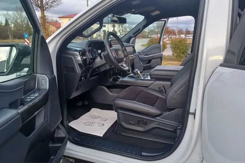 Ford F 150 din 2024 cu 22.661 km - oferta FOR206882 - foto 17