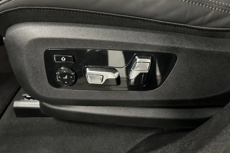 BMW X6 (Seria X) din 2025 cu 22.603 km - oferta BMW206883 - foto 31