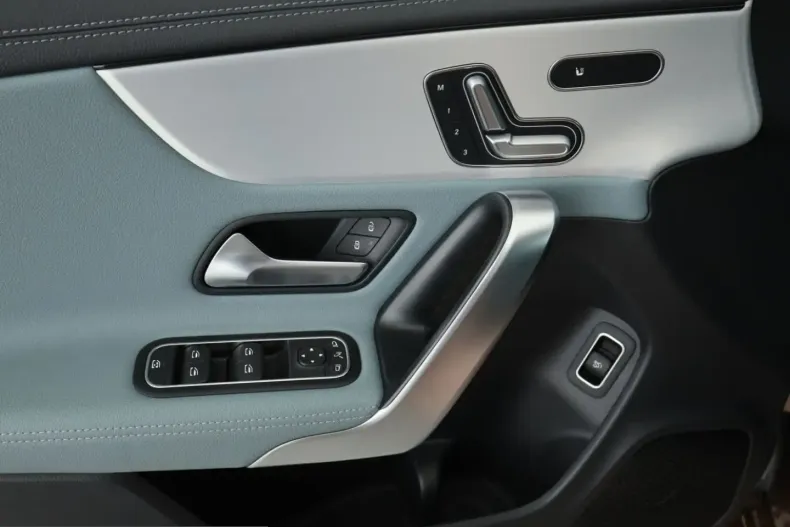 Mercedes-Benz CLA 250 (Clasa CLA) din 2023 cu 86.066 km - oferta MER206885 - foto 20