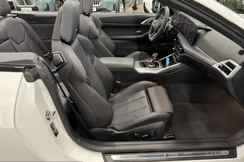 BMW X4 M (Seria X) din 2025 cu 7.597 km - oferta BMW206893 - foto 11