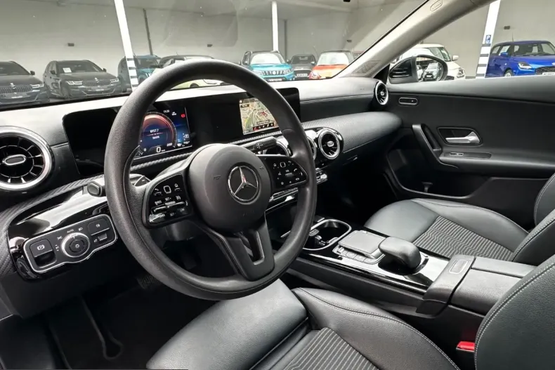 Mercedes-Benz CLA 250 (Clasa CLA) din 2022 cu 38.689 km - oferta MER206895 - foto 11