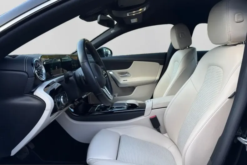 Mercedes-Benz CLA 250 (Clasa CLA) din 2022 cu 68.292 km - oferta MER206898 - foto 9