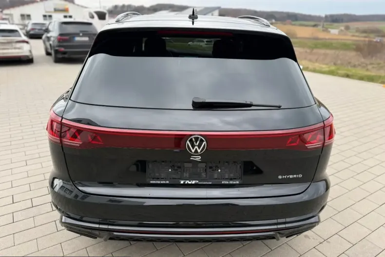 Volkswagen Touareg din 2025 cu 1.100 km - oferta VOL206905 - foto 6