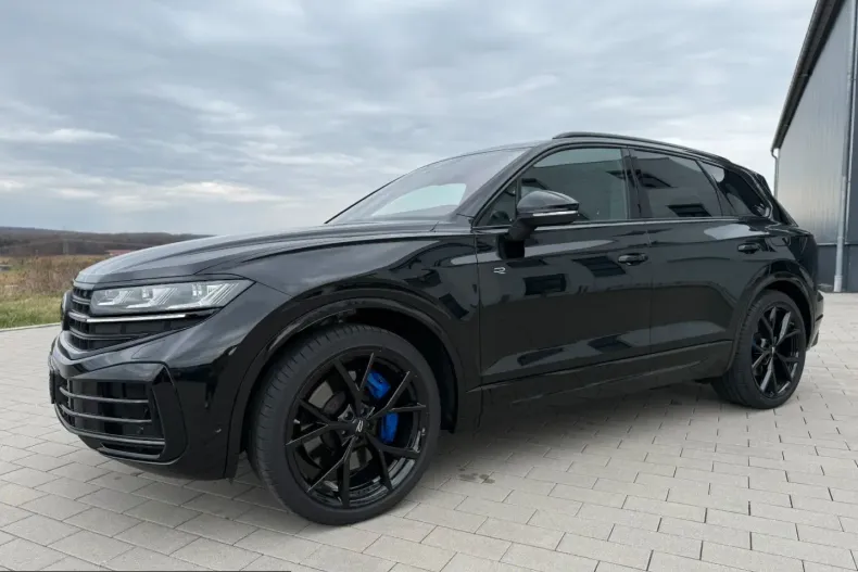 Volkswagen Touareg din 2025 cu 1.100 km - oferta VOL206905 - foto 14