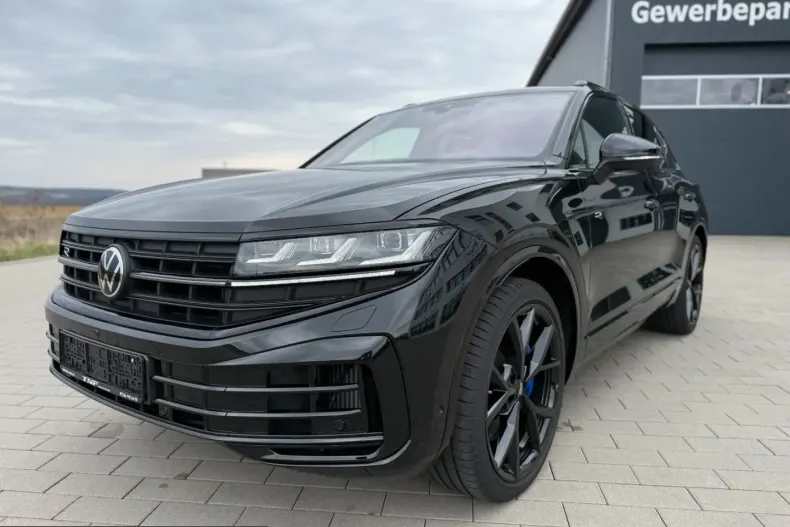 Volkswagen Touareg din 2025 cu 1.100 km - oferta VOL206905 - foto 15