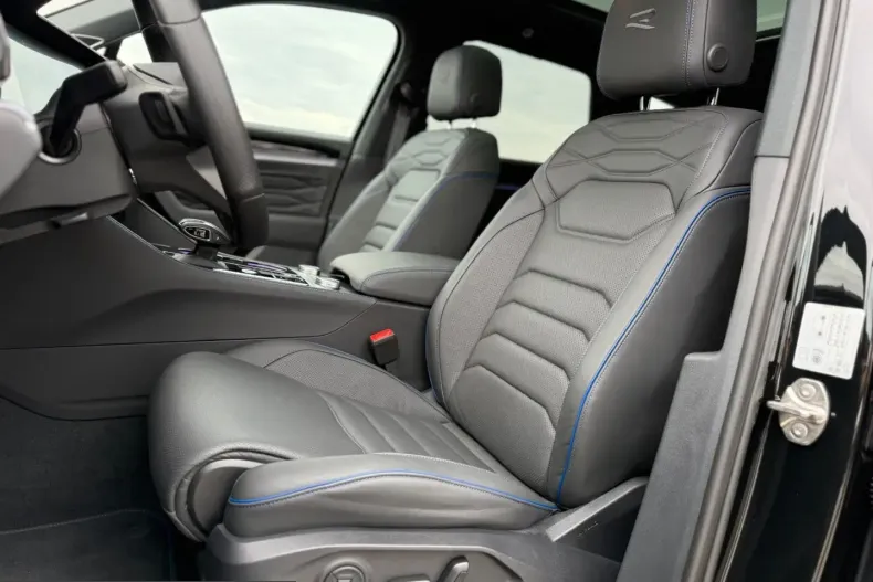 Volkswagen Touareg din 2025 cu 1.100 km - oferta VOL206905 - foto 23