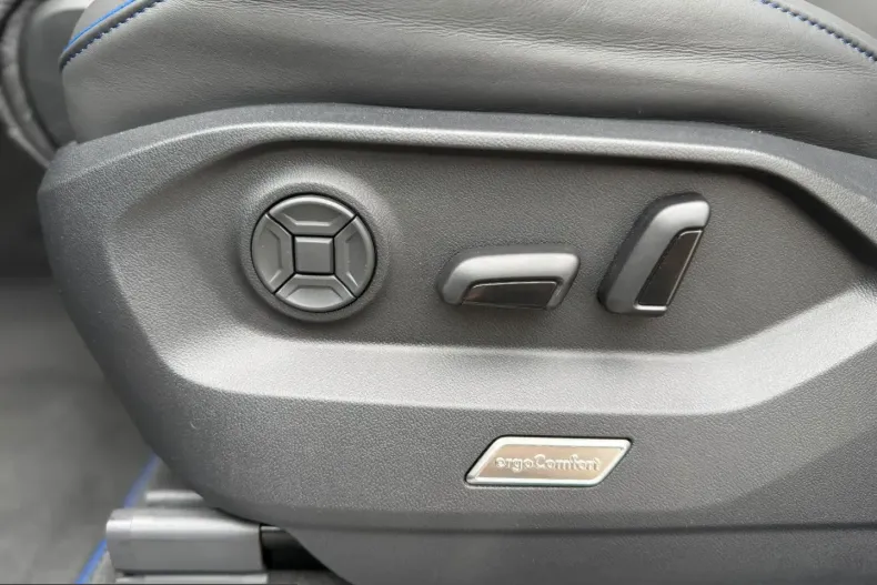 Volkswagen Touareg din 2025 cu 1.100 km - oferta VOL206905 - foto 25