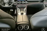 Mercedes-Benz AMG GT (Clasa GT) din 2025 cu 17.389 km - oferta MER206911 - foto 15