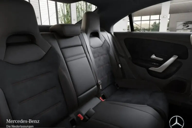 Mercedes-Benz CLA 180 (Clasa CLA) din 2025 cu 24.143 km - oferta MER206912 - foto 10