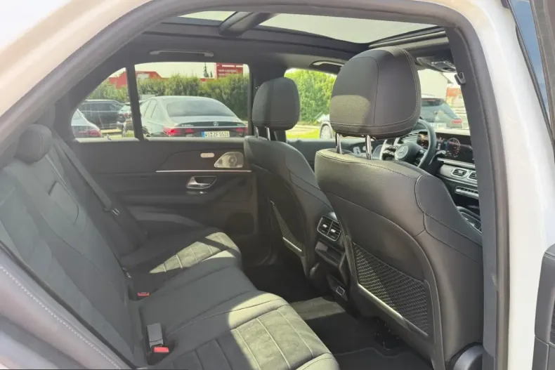 Mercedes-Benz GLE 400 (Clasa GLE) din 2025 cu 13.444 km - oferta MER206914 - foto 4