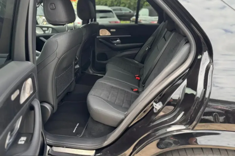 Mercedes-Benz GLE 400 (Clasa GLE) din 2025 cu 17.800 km - oferta MER206915 - foto 6