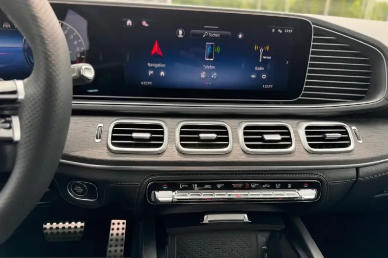 Mercedes-Benz GLE 400 (Clasa GLE) din 2025 cu 17.800 km - oferta MER206915 - foto 10