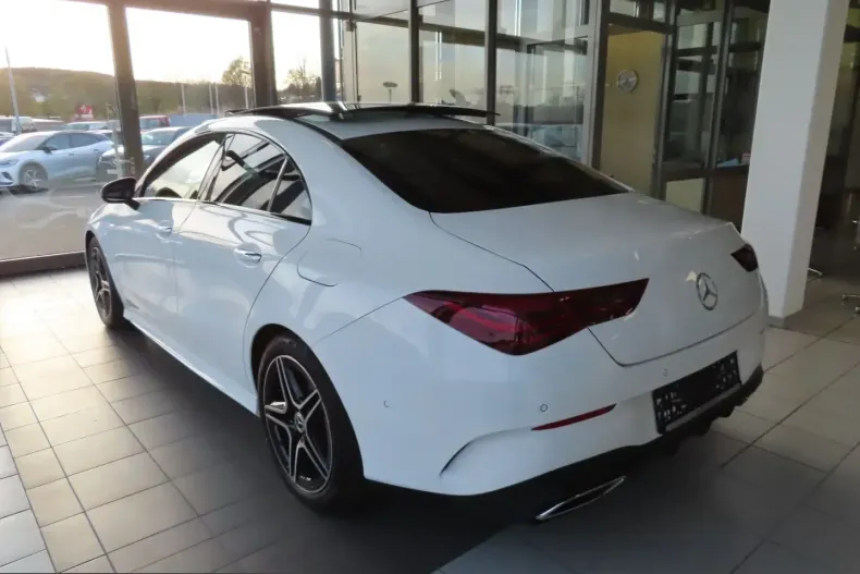 Mercedes-Benz CLA 200 (Clasa CLA) din 2024 cu 61.000 km - oferta MER206916 - foto 8