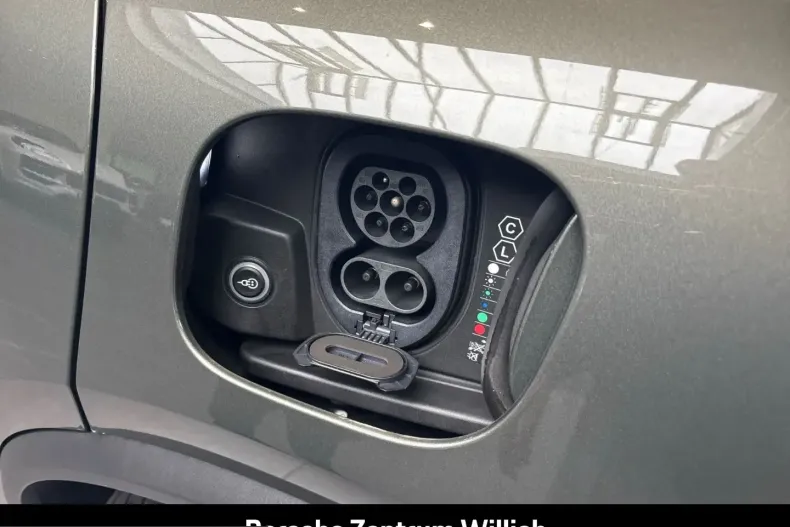 Porsche Macan din 2025 cu 15.900 km - oferta POR206917 - foto 27