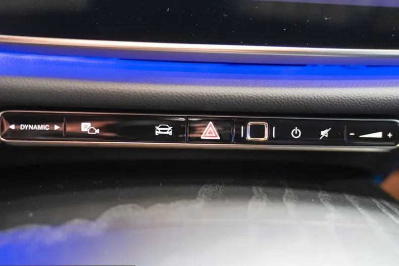 Mercedes-Benz E 450 (Clasa E) din 2025 cu 41.576 km - oferta MER206949 - foto 23