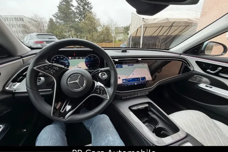 Mercedes-Benz E 220 (Clasa E) din 2023 cu 3.048 km - oferta MER206950 - foto 2