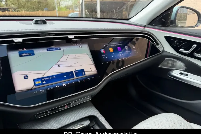 Mercedes-Benz E 220 (Clasa E) din 2023 cu 3.048 km - oferta MER206950 - foto 4