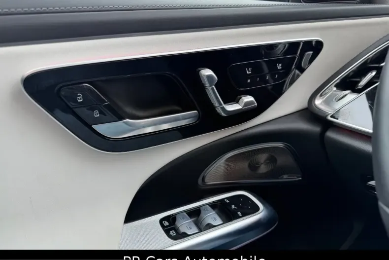 Mercedes-Benz E 220 (Clasa E) din 2023 cu 3.048 km - oferta MER206950 - foto 14