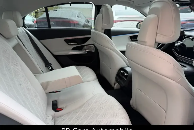 Mercedes-Benz E 220 (Clasa E) din 2023 cu 3.048 km - oferta MER206950 - foto 19