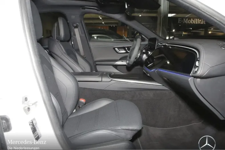 Mercedes-Benz E 53 AMG (Clasa E) din 2024 cu 15.184 km - oferta MER206951 - foto 5