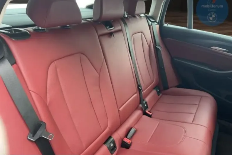 BMW X4 (Seria X) din 2022 cu 15.277 km - oferta BMW206971 - foto 5