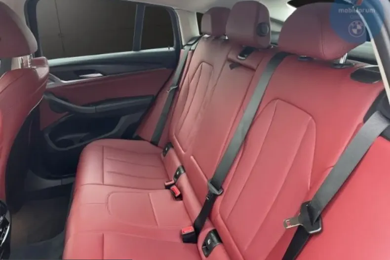 BMW X4 (Seria X) din 2022 cu 15.277 km - oferta BMW206971 - foto 18